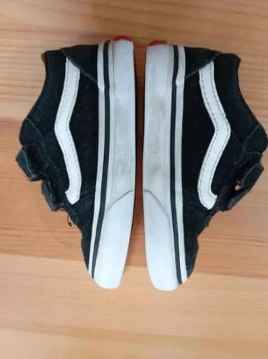 Hermosos Zapatos Vans Negros para bebe talla 21 – photo 11